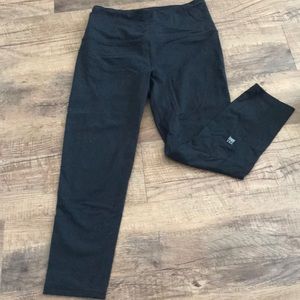 Victoria secret sport cropped leggings